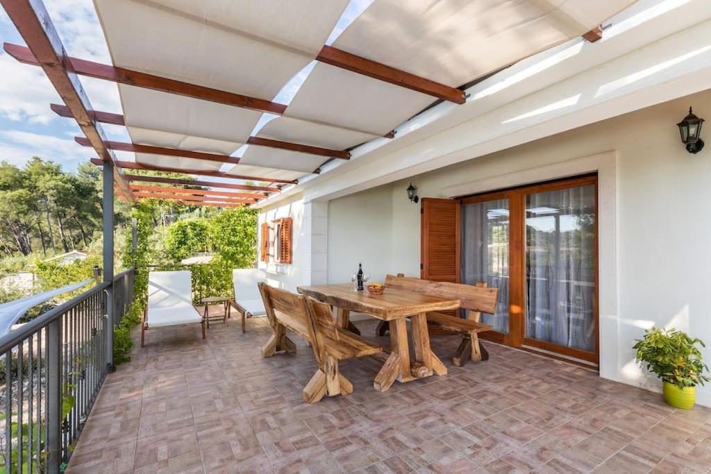 Beautiful Bay House Duga Villa Okrug Gornji Exterior photo