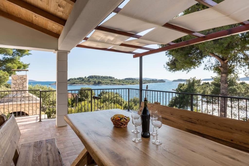 Beautiful Bay House Duga Villa Okrug Gornji Exterior photo